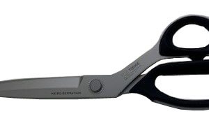 Ciseaux KAI  28 cm série 7000 micro